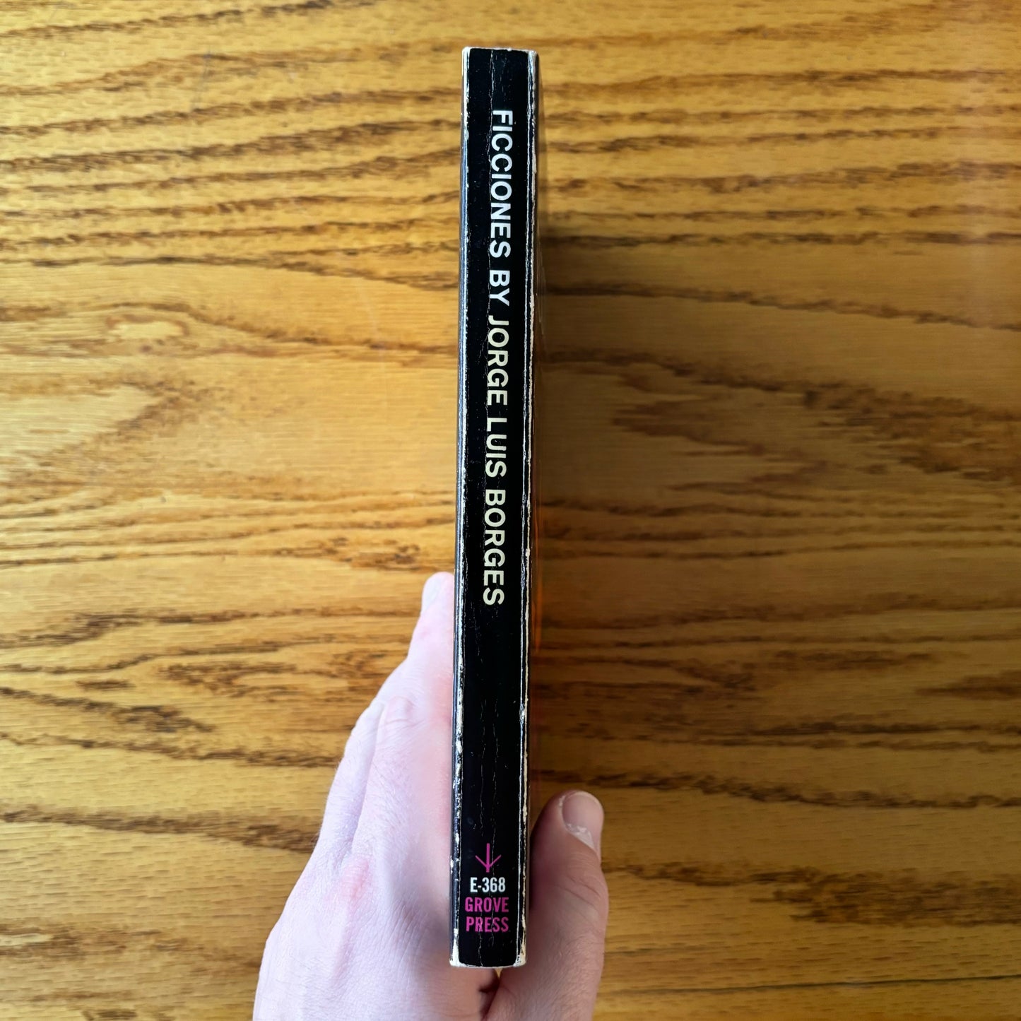 Jorge Luis Borges - Ficciones - First Edition Paperback