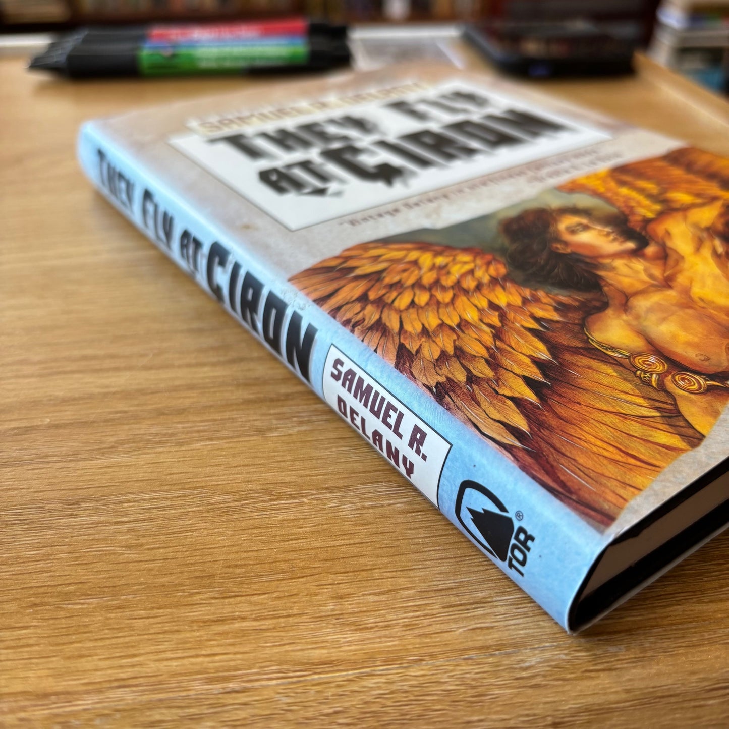 Samuel R. Delany - They Fly at Ciron