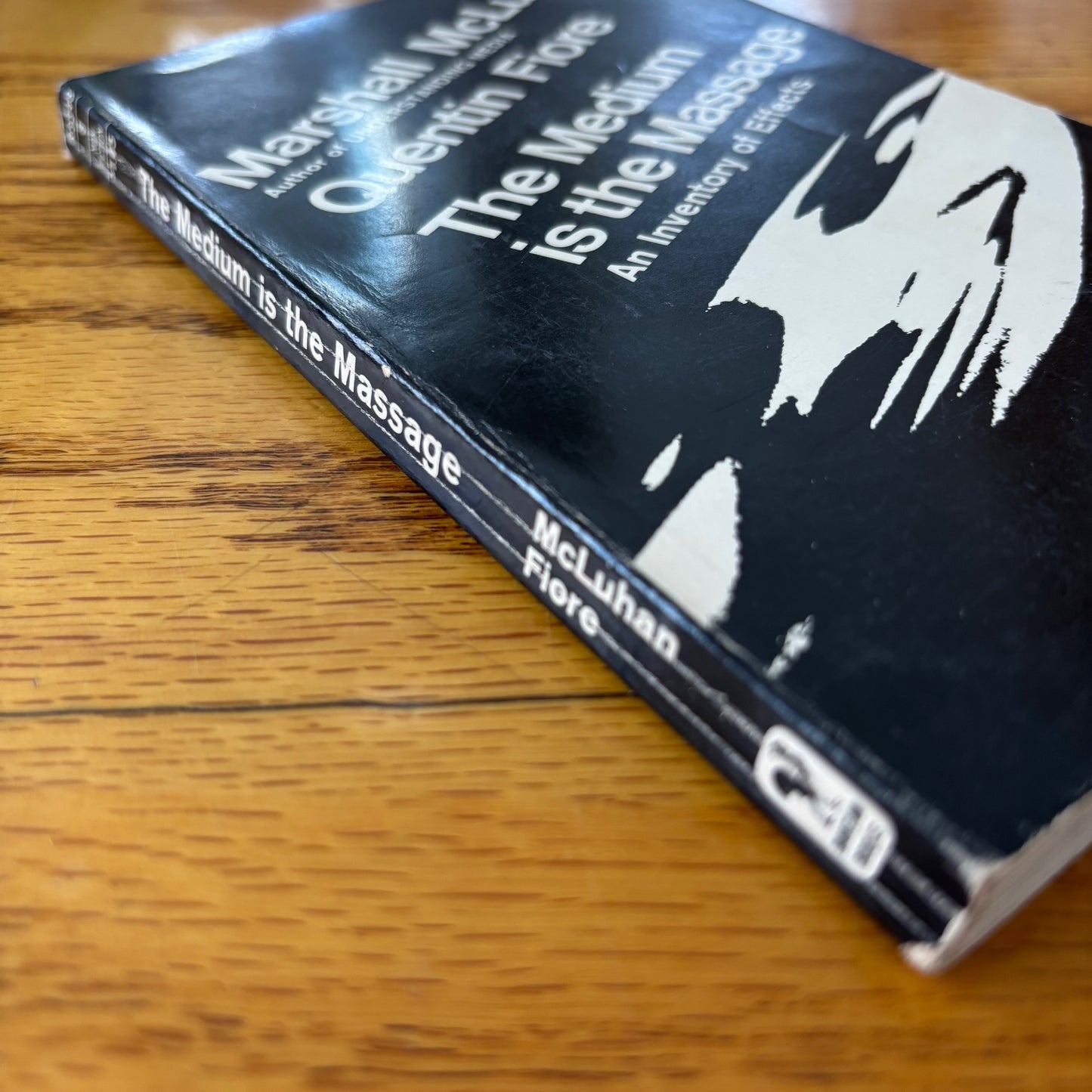 Marshall McLuhan & Quentin Fiore - The Medium is the Massage