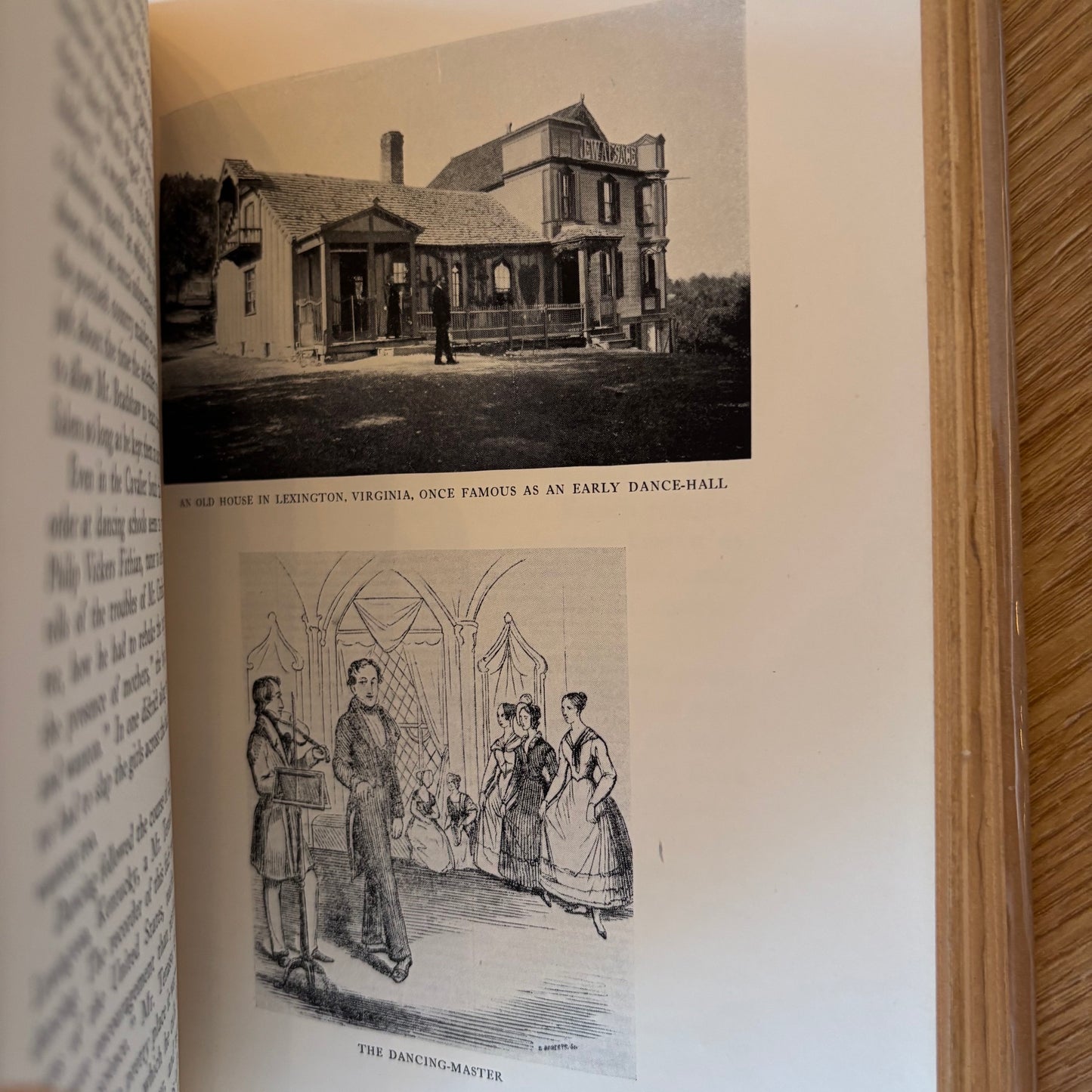 Richardson Wright - Hawkers & Walkers in Early America - First Edition