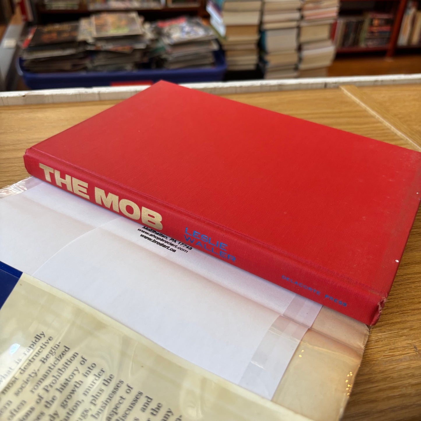 Leslie Waller - The Mob: The Story of Organized Crime - First Edition