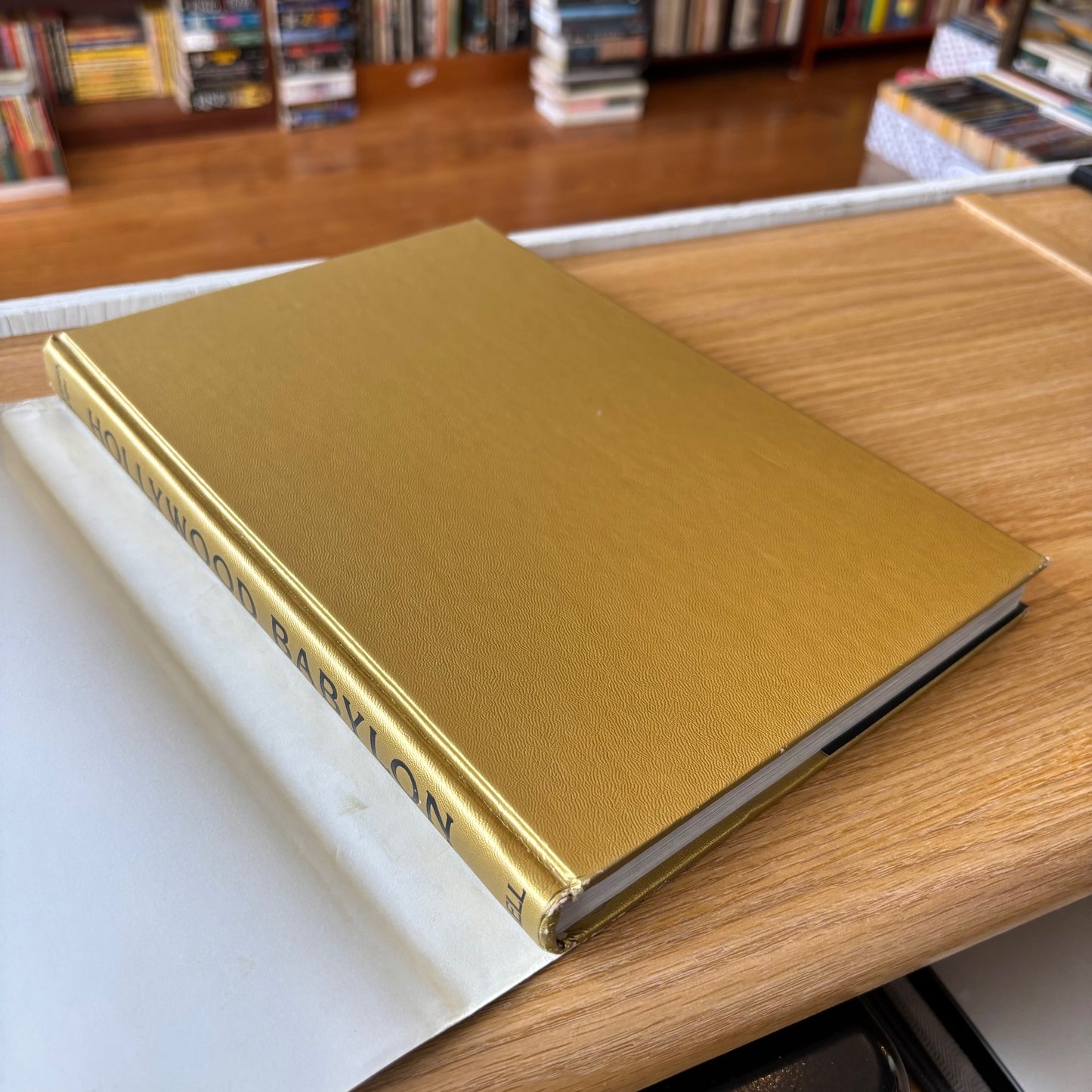 Kenneth Anger - Hollywood Babylon