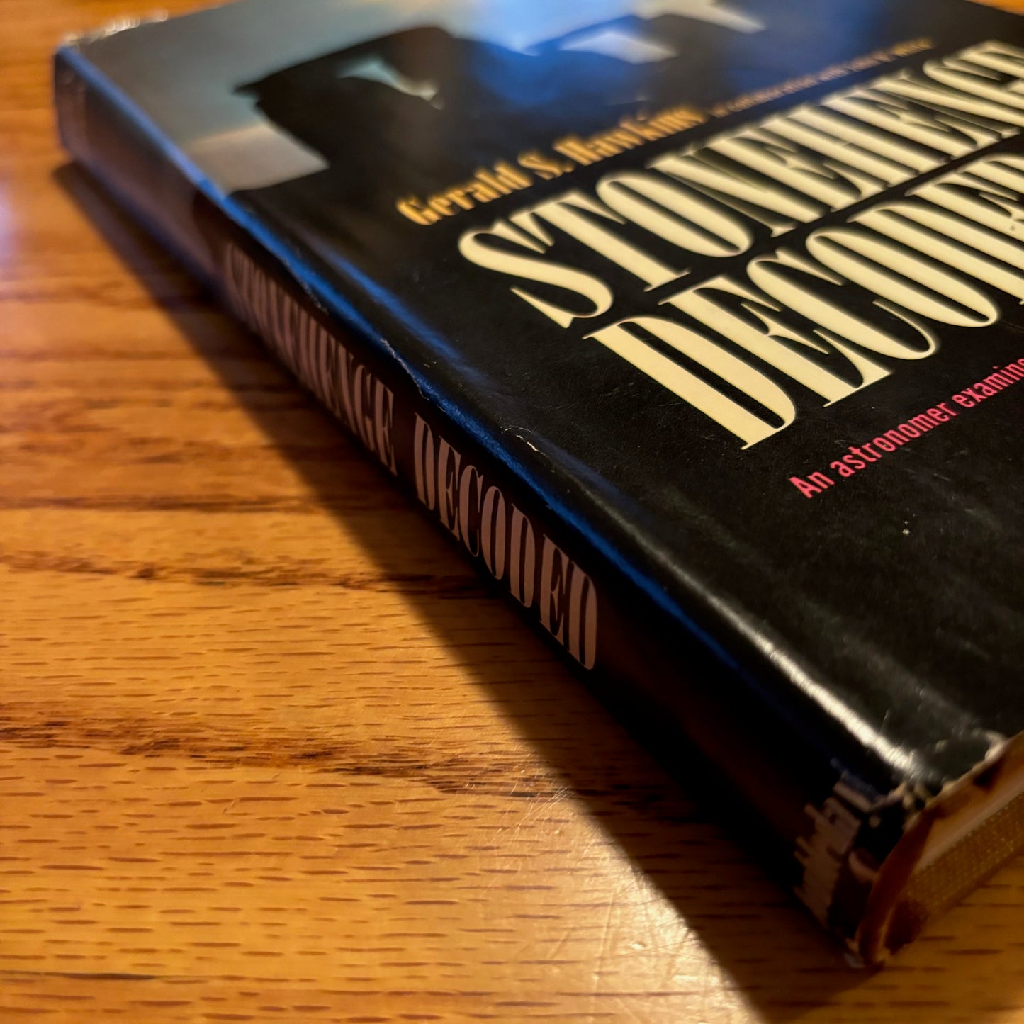 Gerald S. Hawkins, John B. White - Stonehenge Decoded