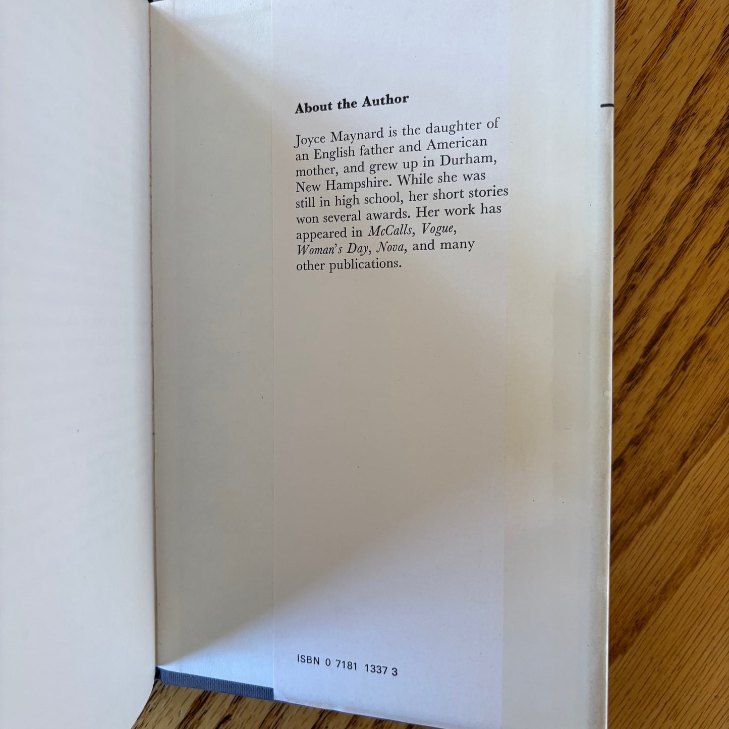 Joyce Maynard - Looking Back - First UK Edition