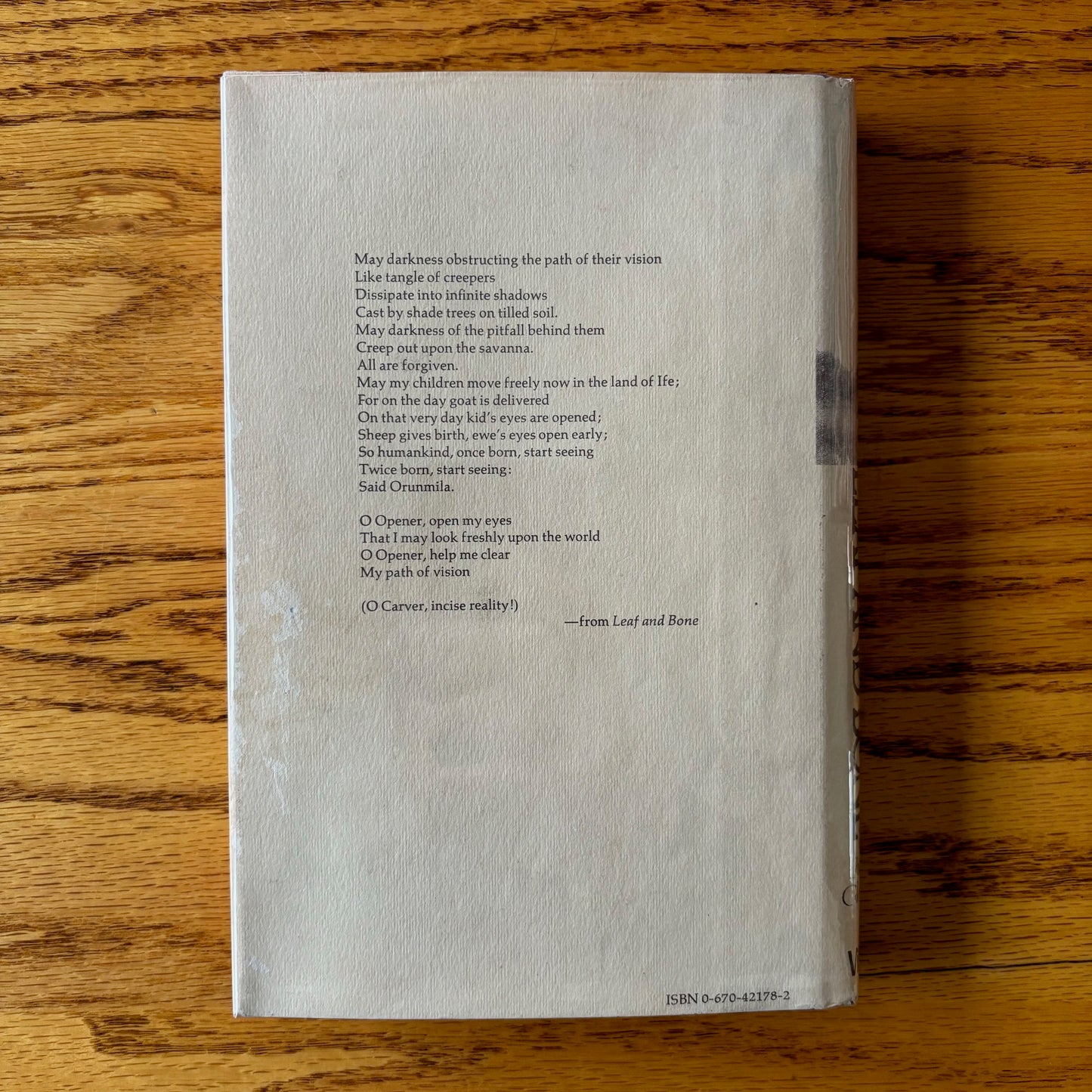 Judith Gleason, ed. - Leaf and Bone: African Praise-Poems