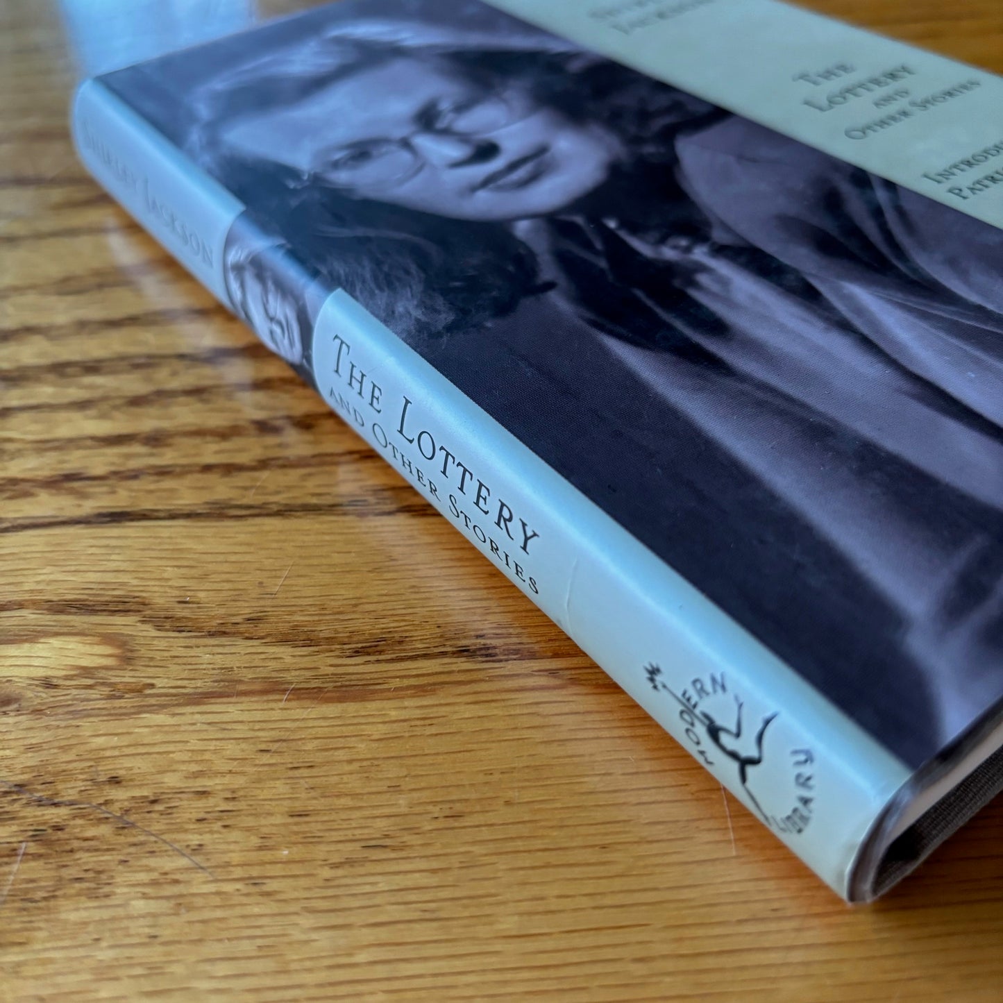 Shirley Jackson - The Lottery and Other Stories - Modern Library