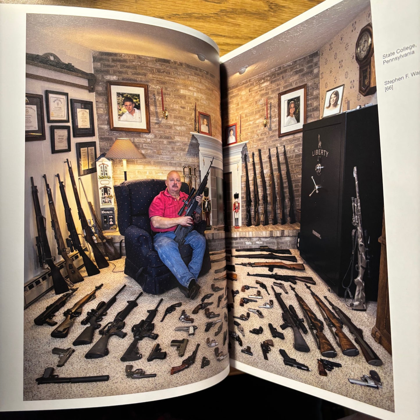 Gabriele Galimberti - The Ameriguns - First Edition