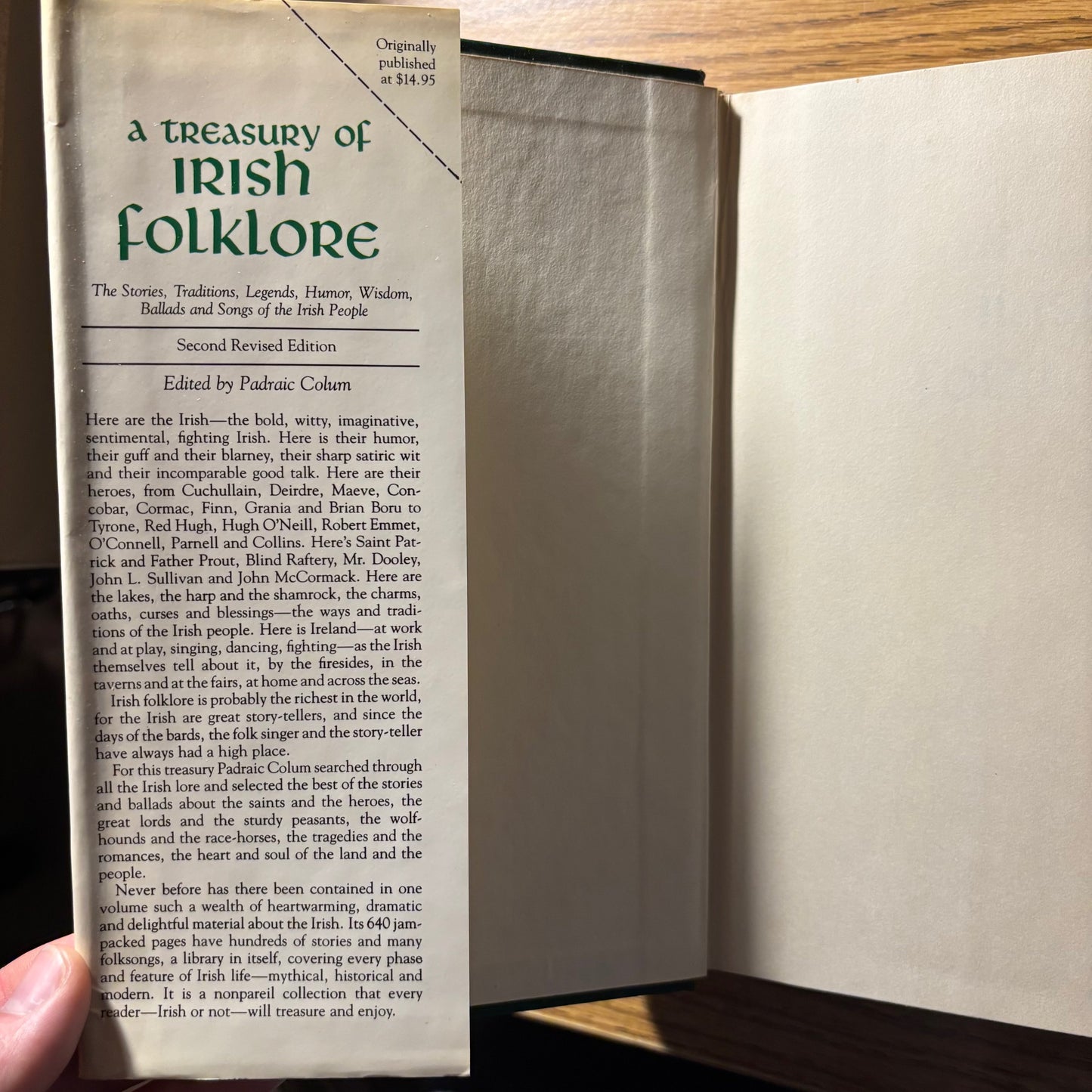Padraic Colum - A Treasury of Irish Folklore