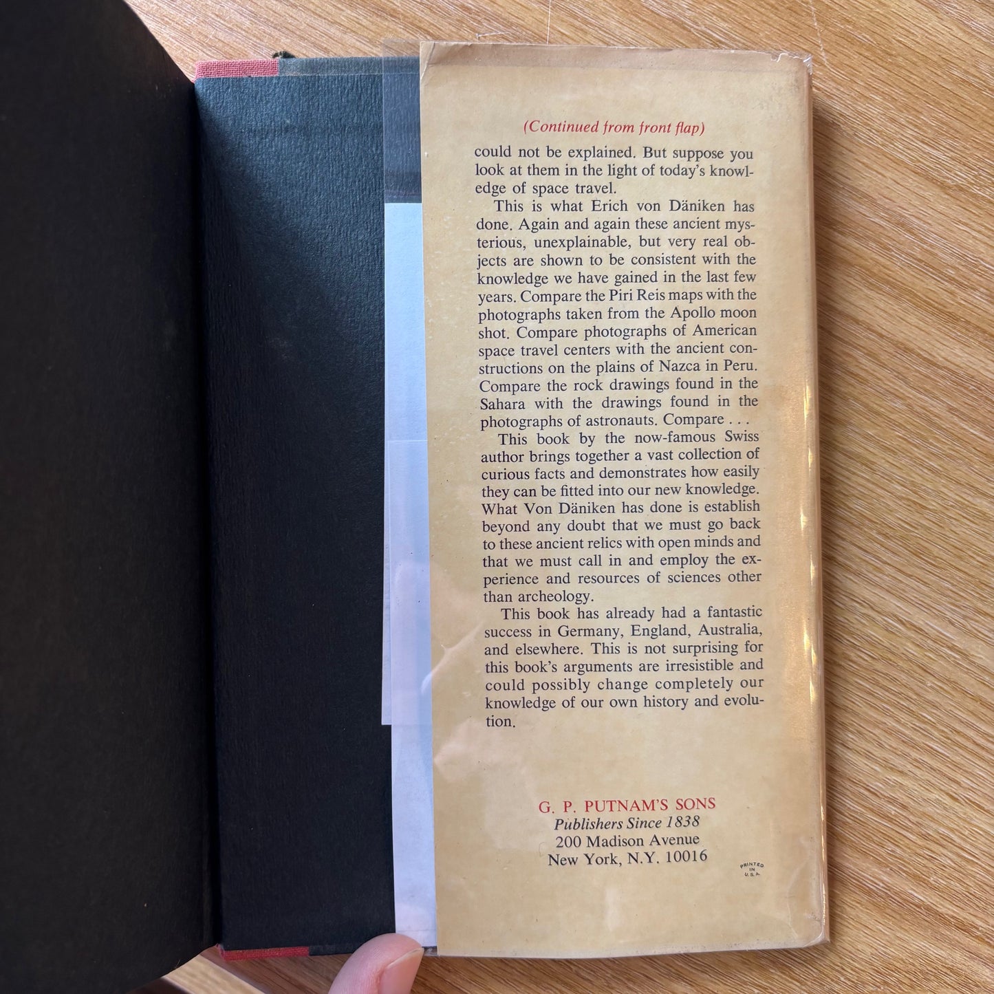 Erich von Daniken - Chariots of the Gods? - First Edition