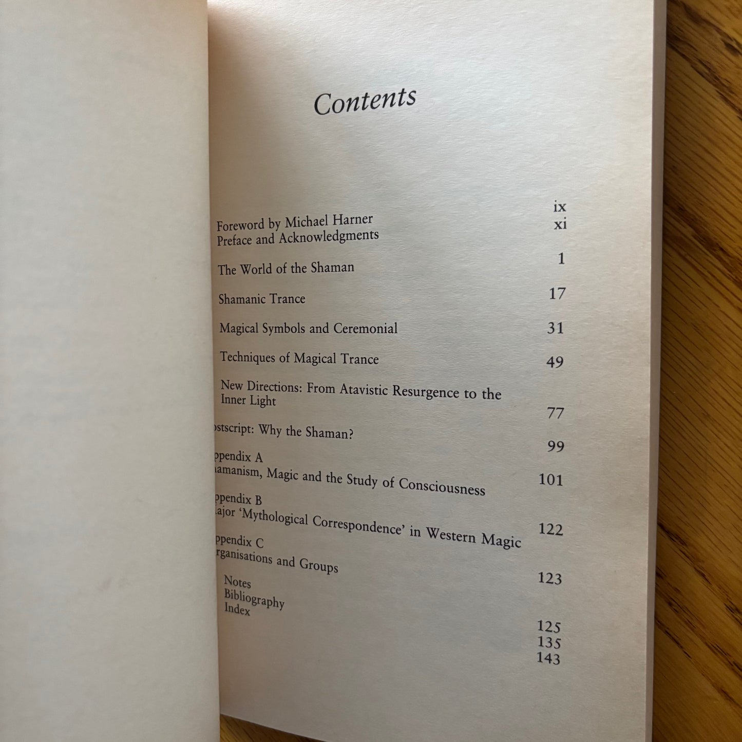Nevill Drury - The Shaman and the Magician: Journeys Between the Worlds