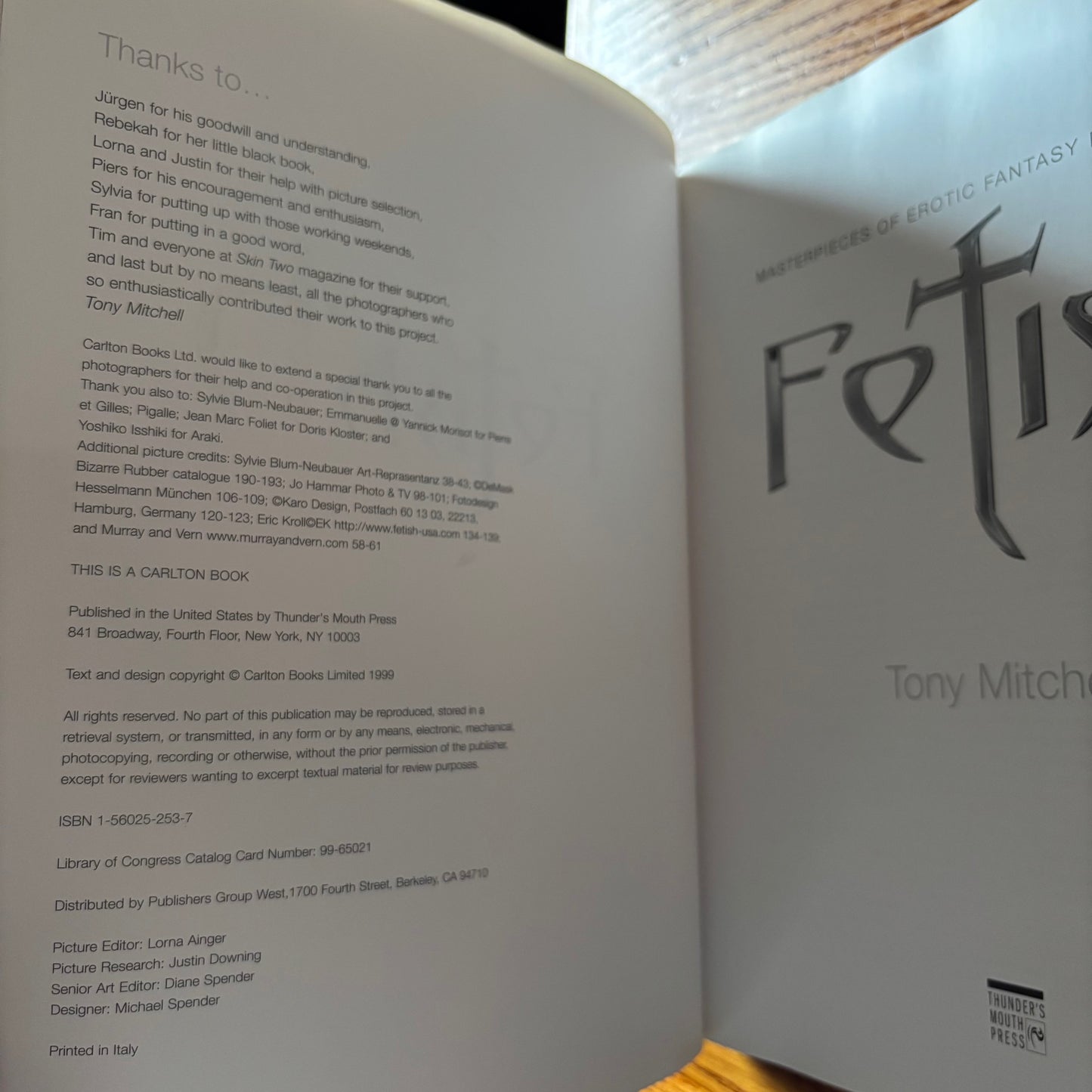 Tony Mitchell - Fetish: Masterpieces of Erotic Fantasy Photography