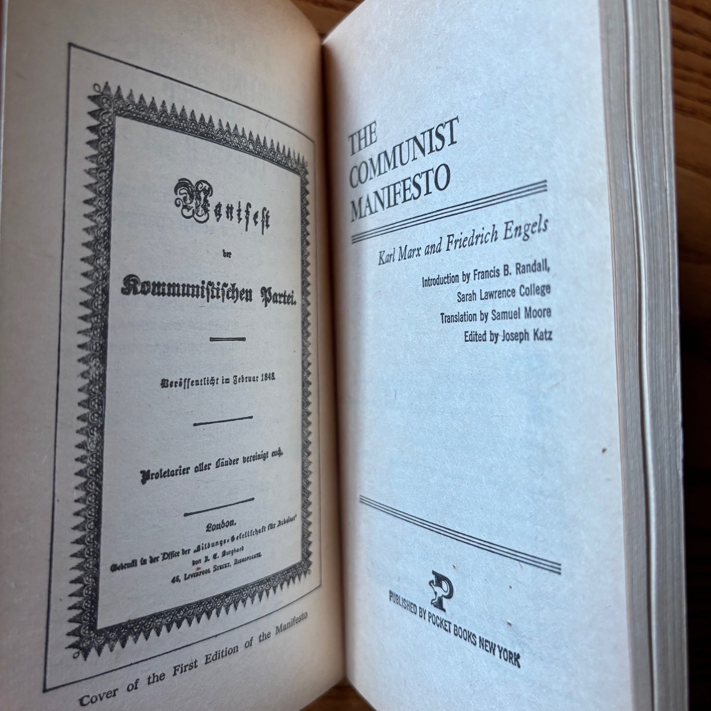 Karl Marx & Friedrich Engels - The Communist Manifesto