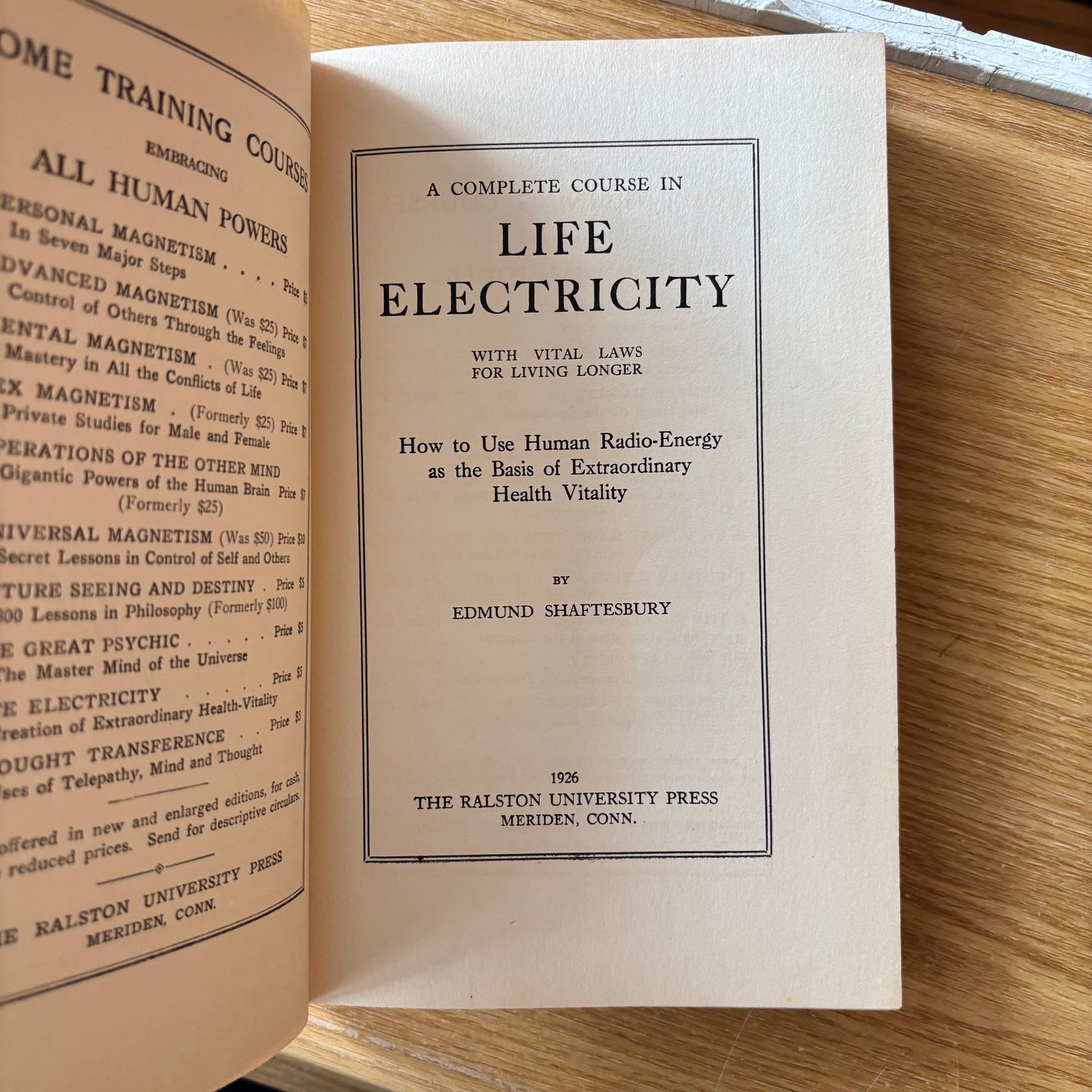 Edmund Shaftesbury - A Complete Course in Life Electricity