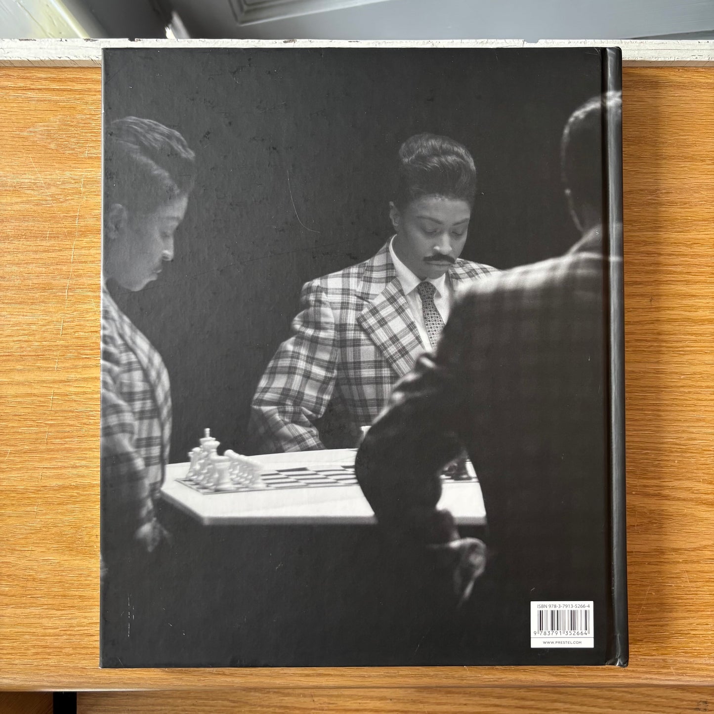 Joan Simpson - Lorna Simpson
