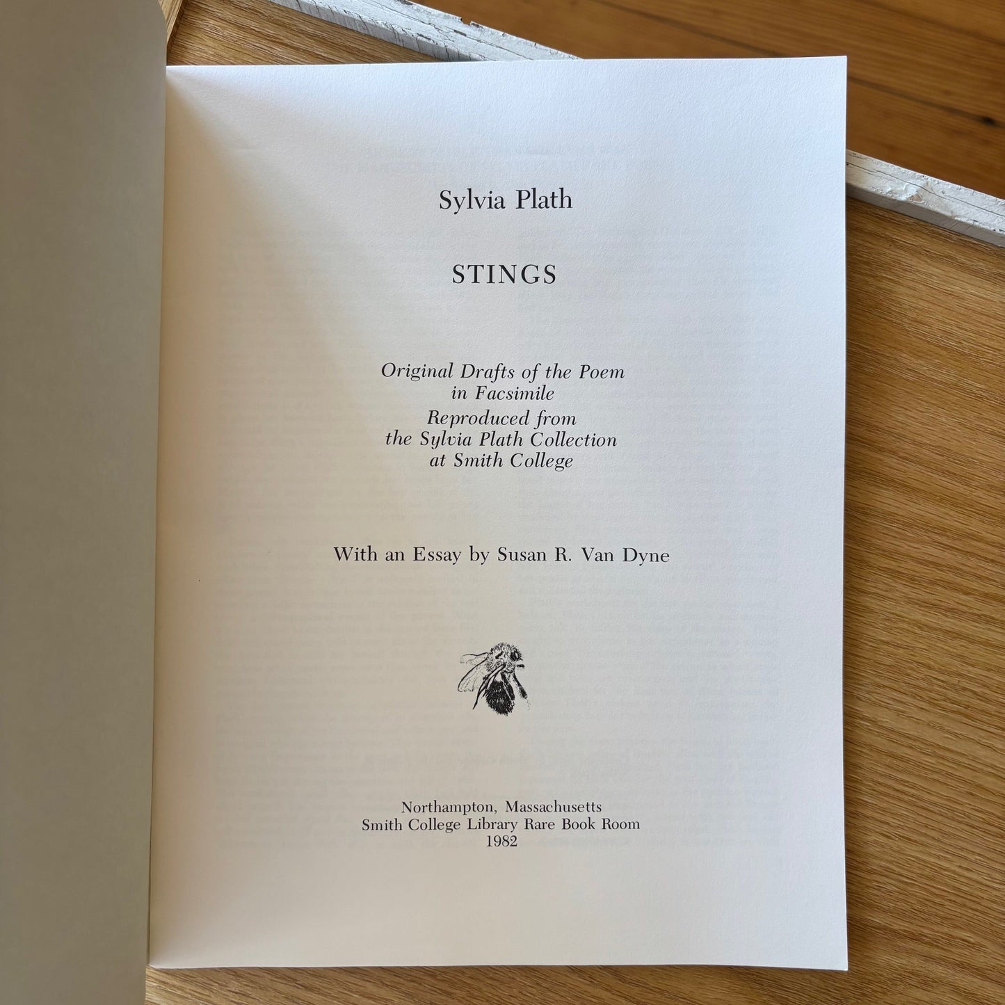 Sylvia Plath - Stings: Original Drafts of the Poem in Facsimile