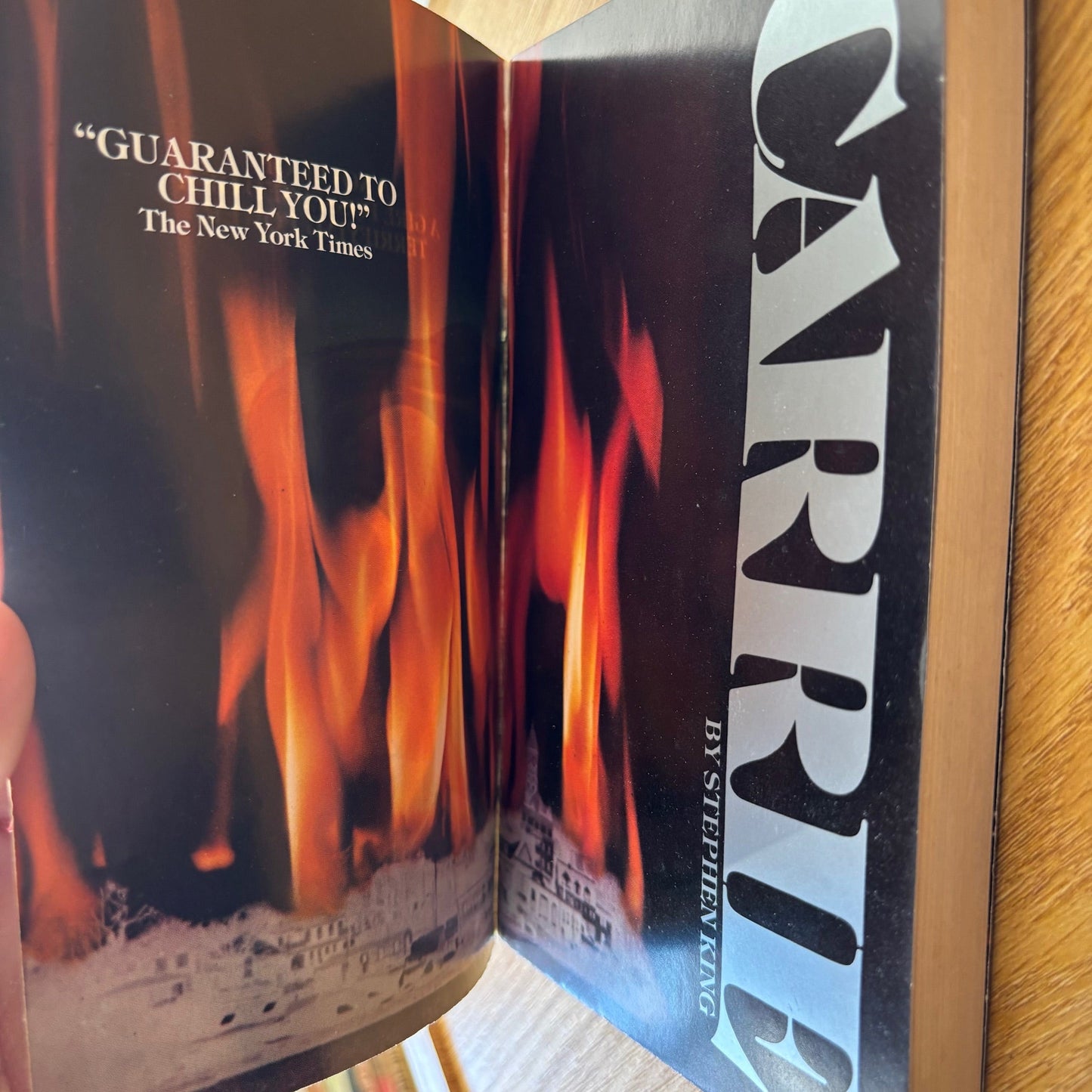 Stephen King - Carrie - First Edition Paperback