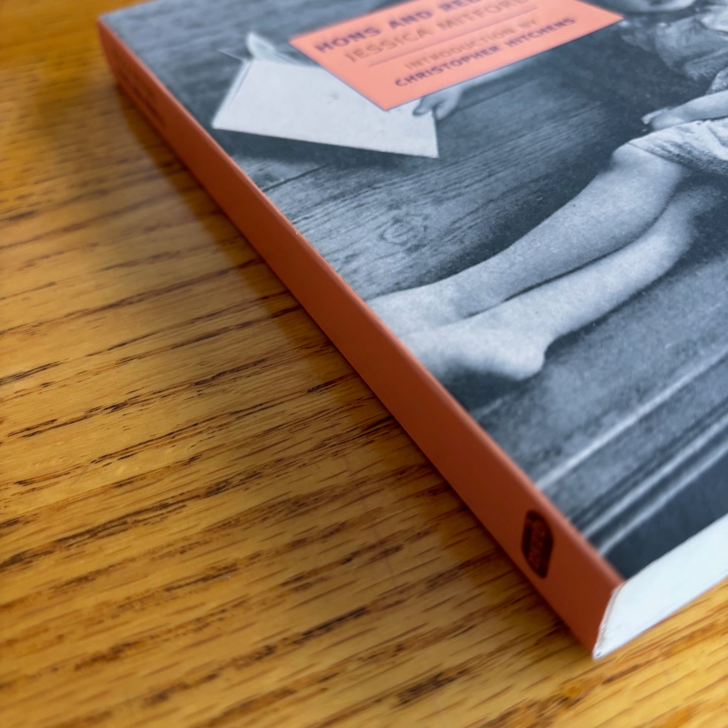 Jessica Mitford - Hons and Rebels