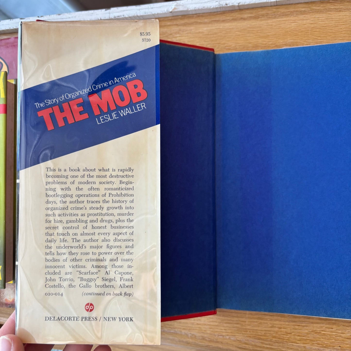Leslie Waller - The Mob: The Story of Organized Crime - First Edition
