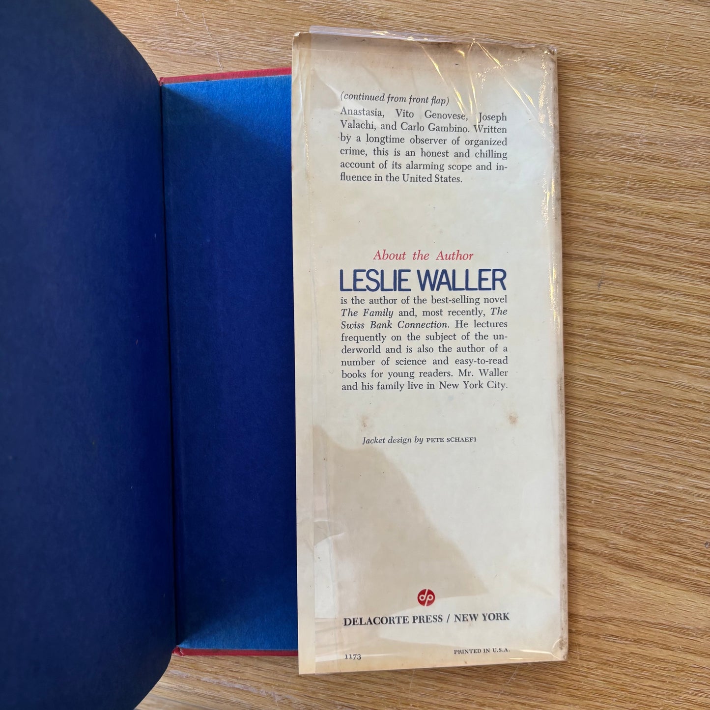 Leslie Waller - The Mob: The Story of Organized Crime - First Edition