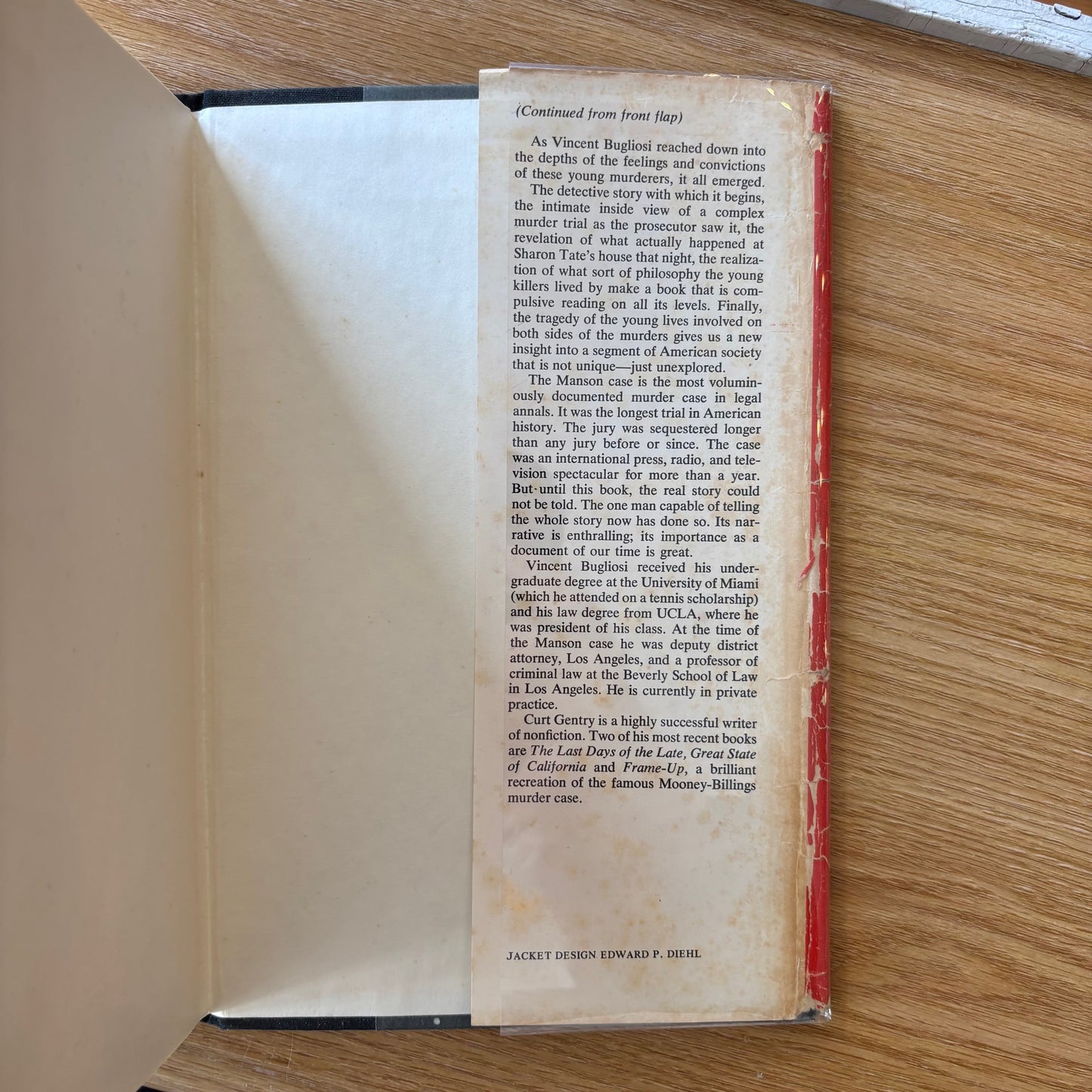 Vincent Bugliosi with Curt Gentry - Helter Skelter: The True Story of the Manson Murders