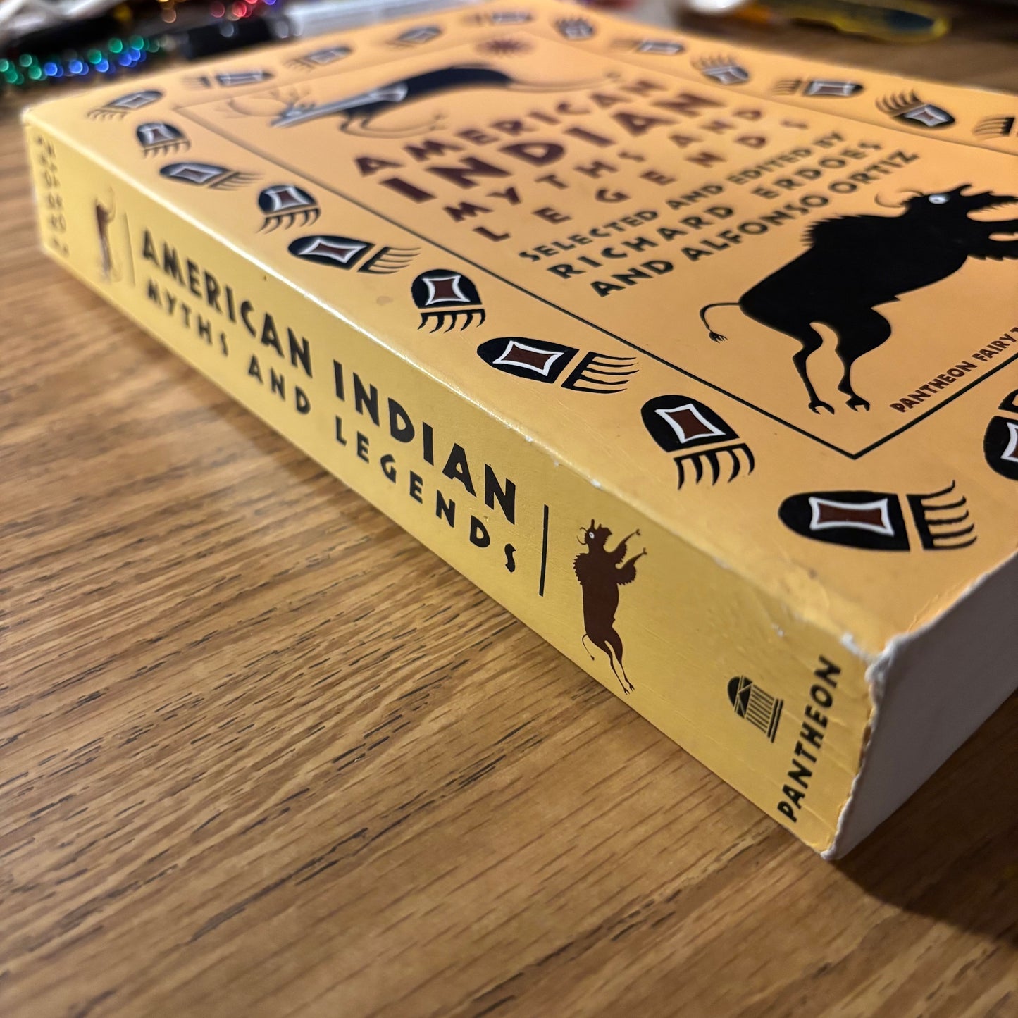 Richard Erdoes & Alfonso Ortiz, eds. - American Indian Myths & Legends