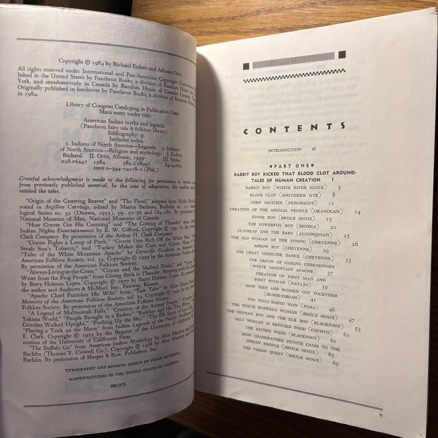 Richard Erdoes & Alfonso Ortiz, eds. - American Indian Myths & Legends