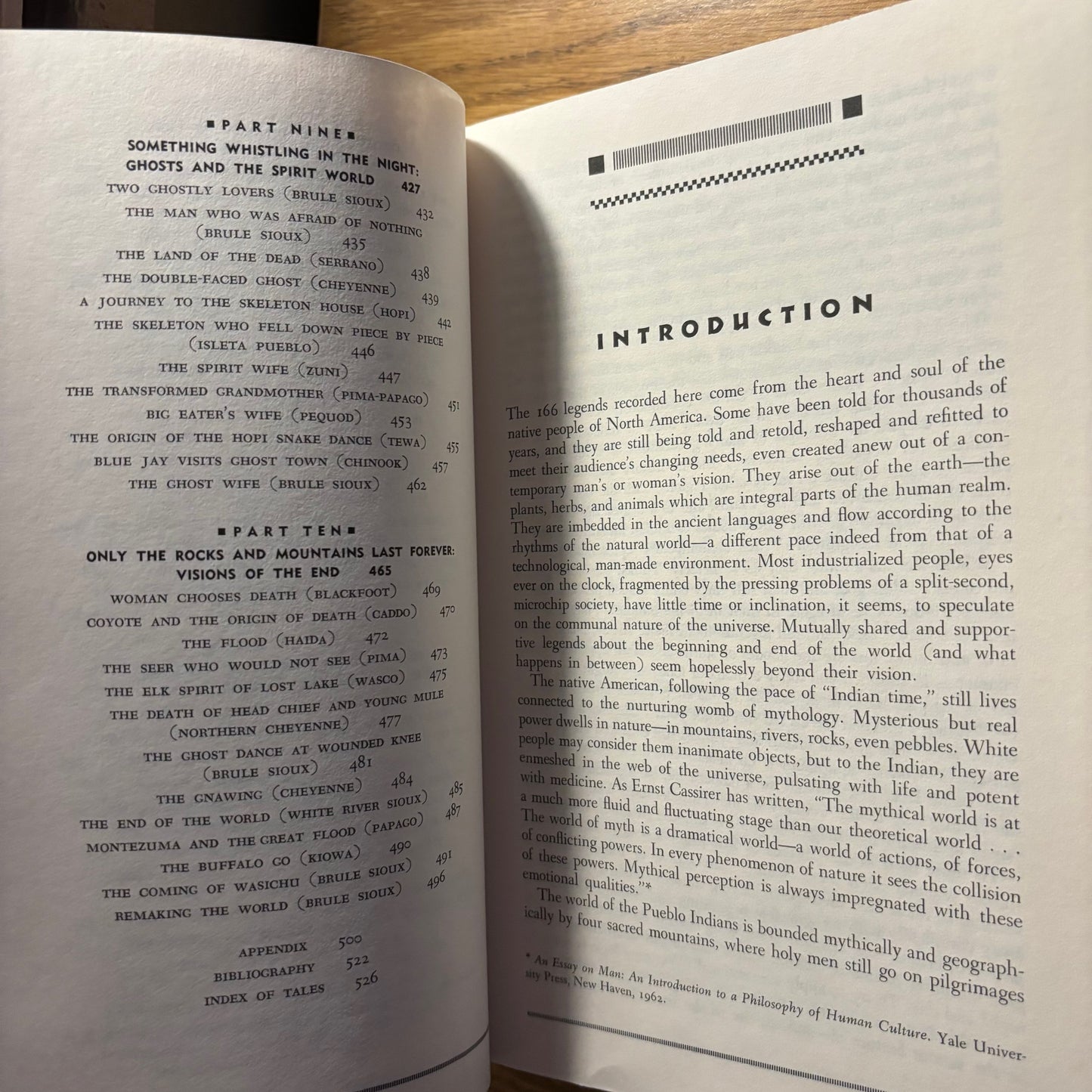 Richard Erdoes & Alfonso Ortiz, eds. - American Indian Myths & Legends