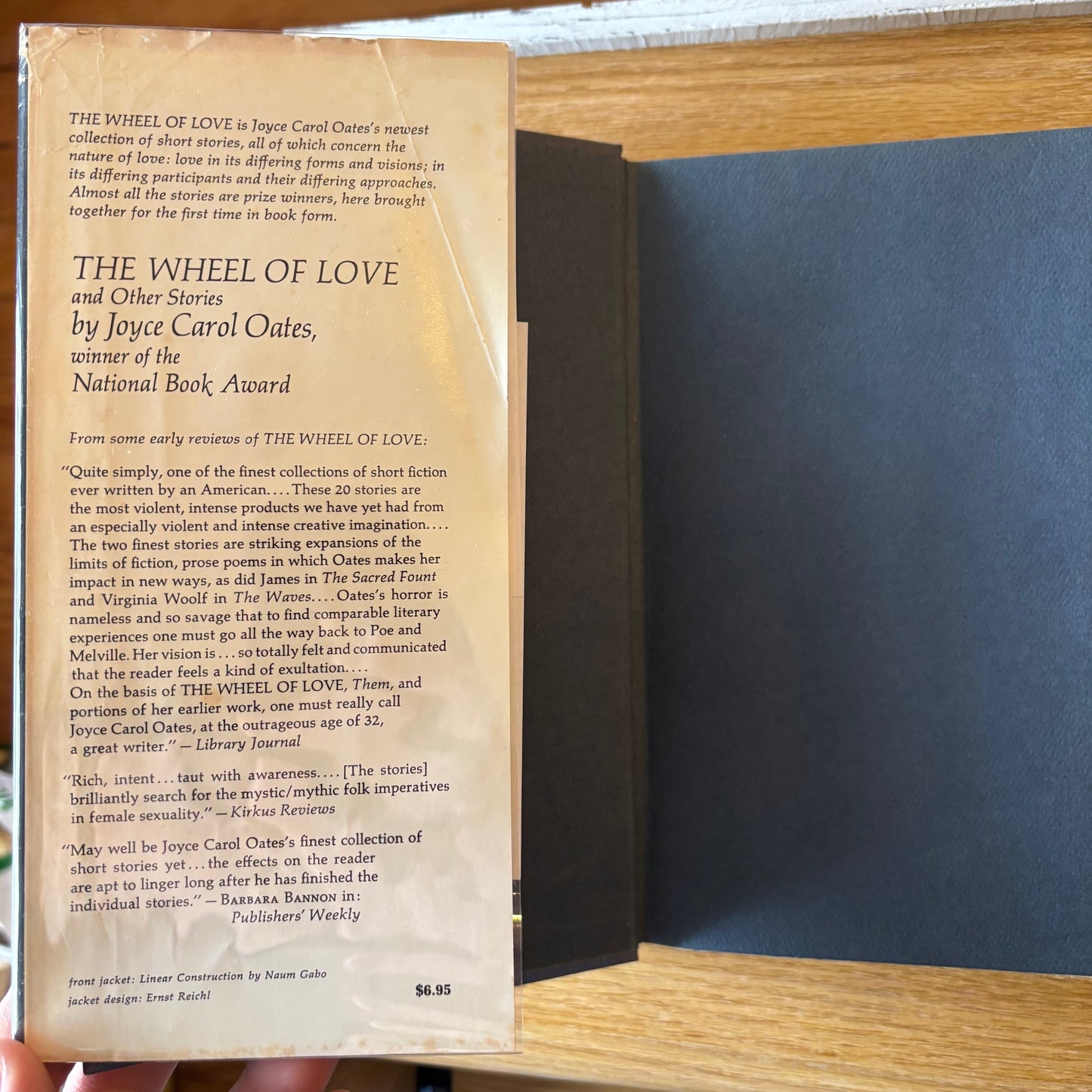 Joyce Carol Oates - The Wheel of Love