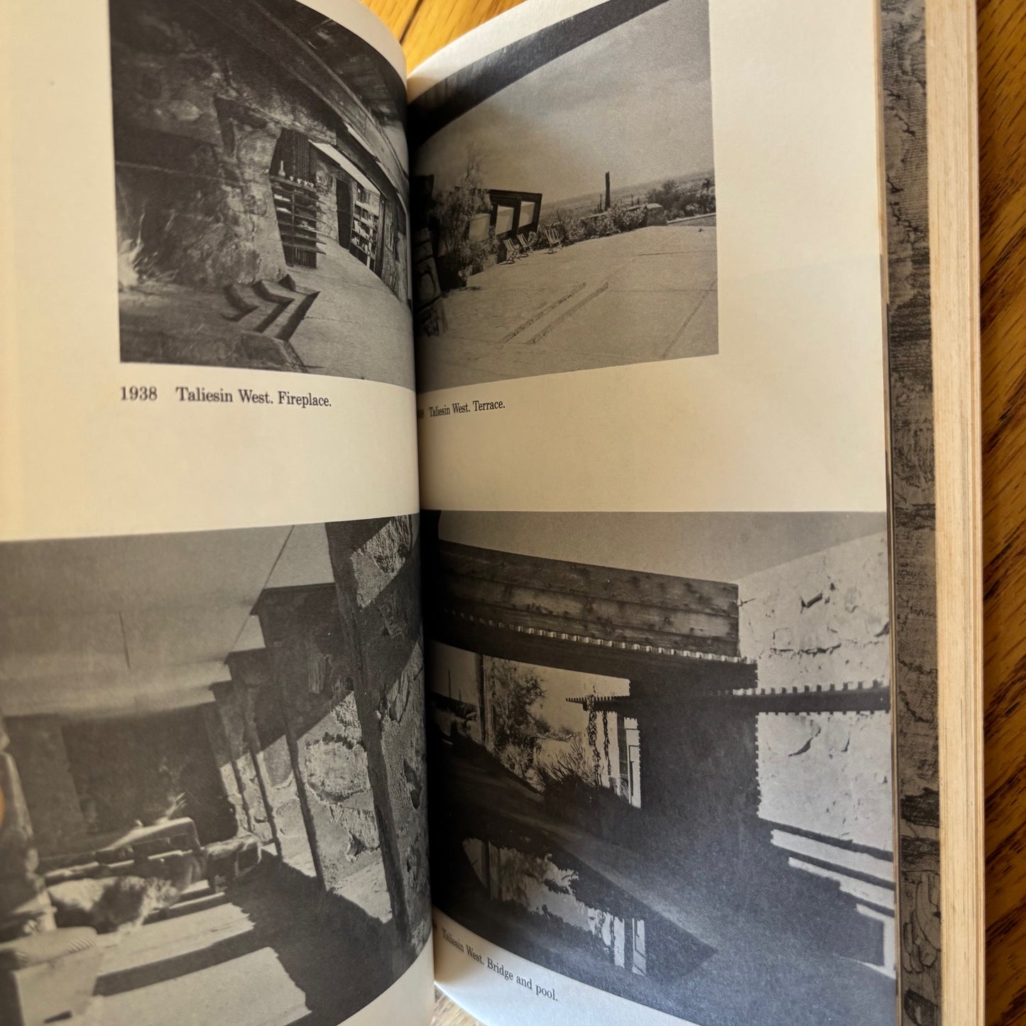 Frank Lloyd Wright - Writings and Buildings