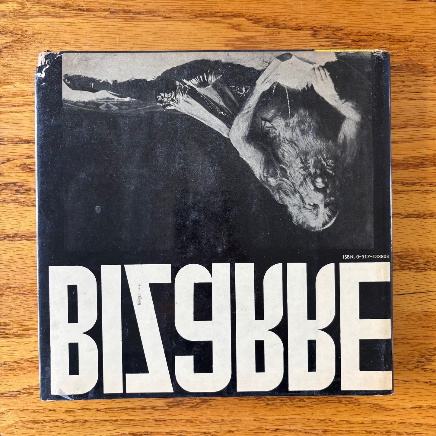 Barry Humphries, ed. - Bizarre