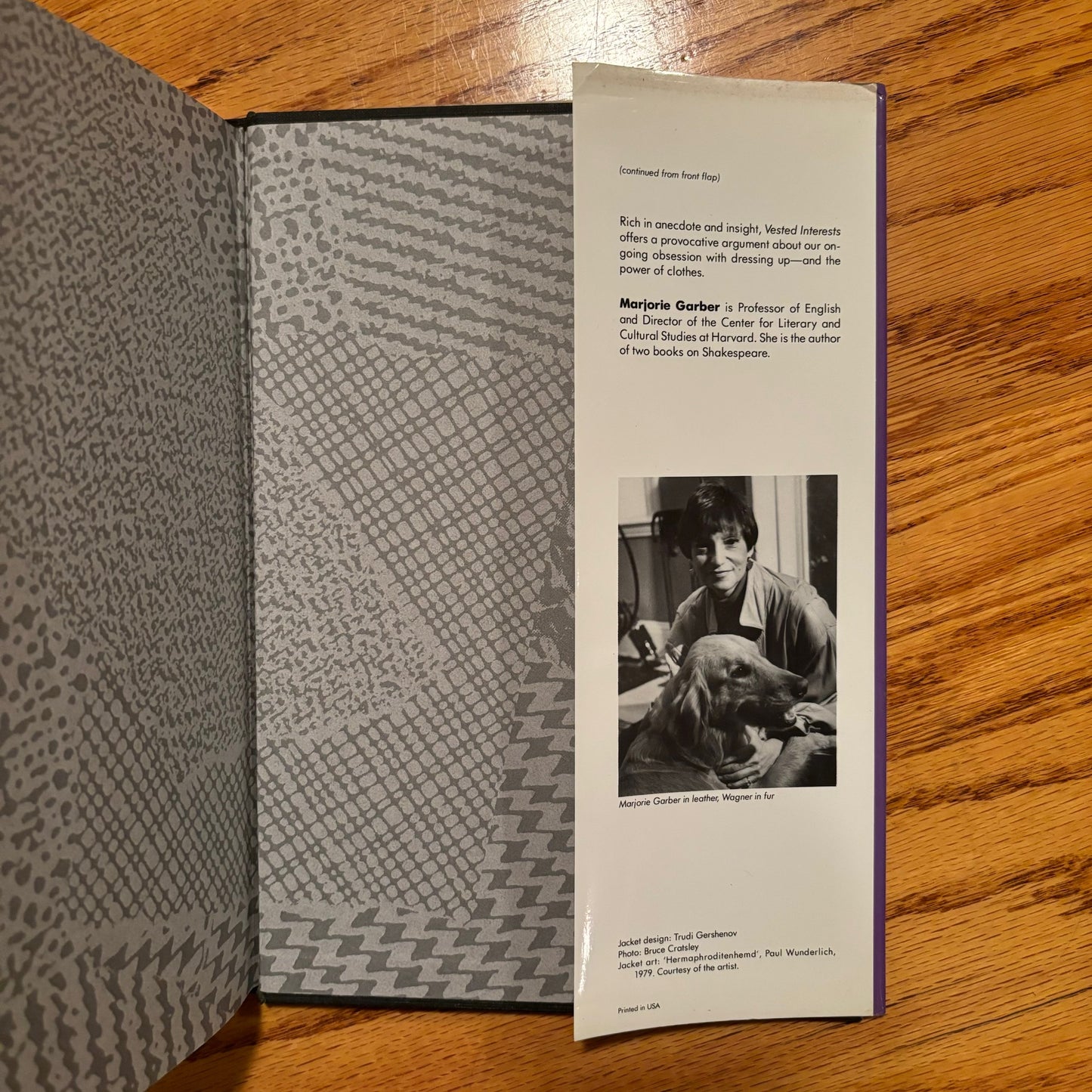 Marjorie Garber - Vested Interests: Cross-Dressing and Cultural Anxiety