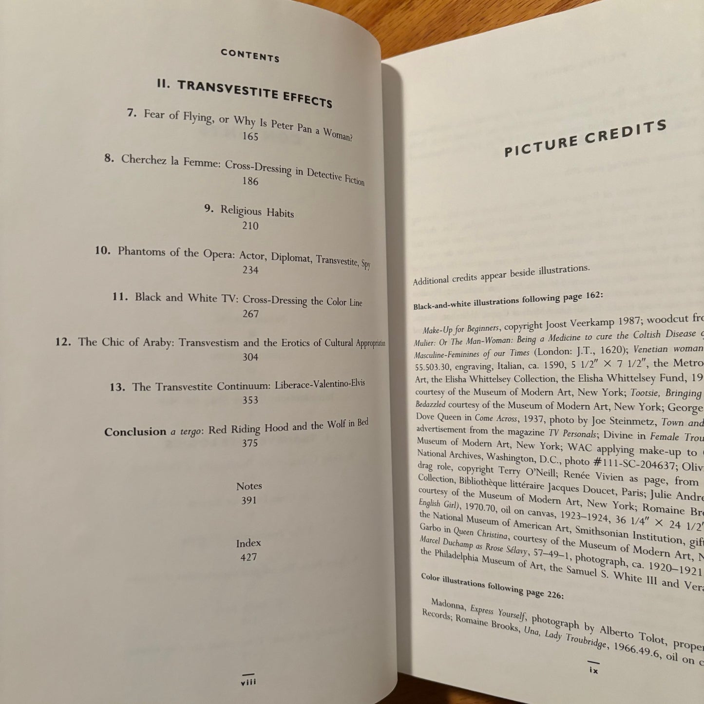 Marjorie Garber - Vested Interests: Cross-Dressing and Cultural Anxiety