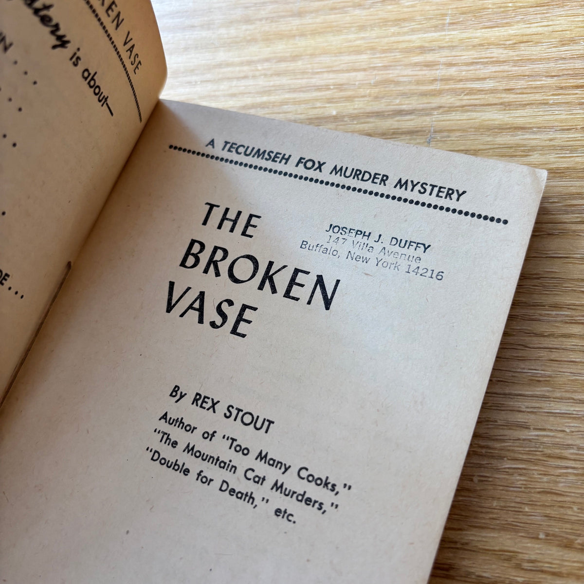 Rex Stout - Broken Vase
