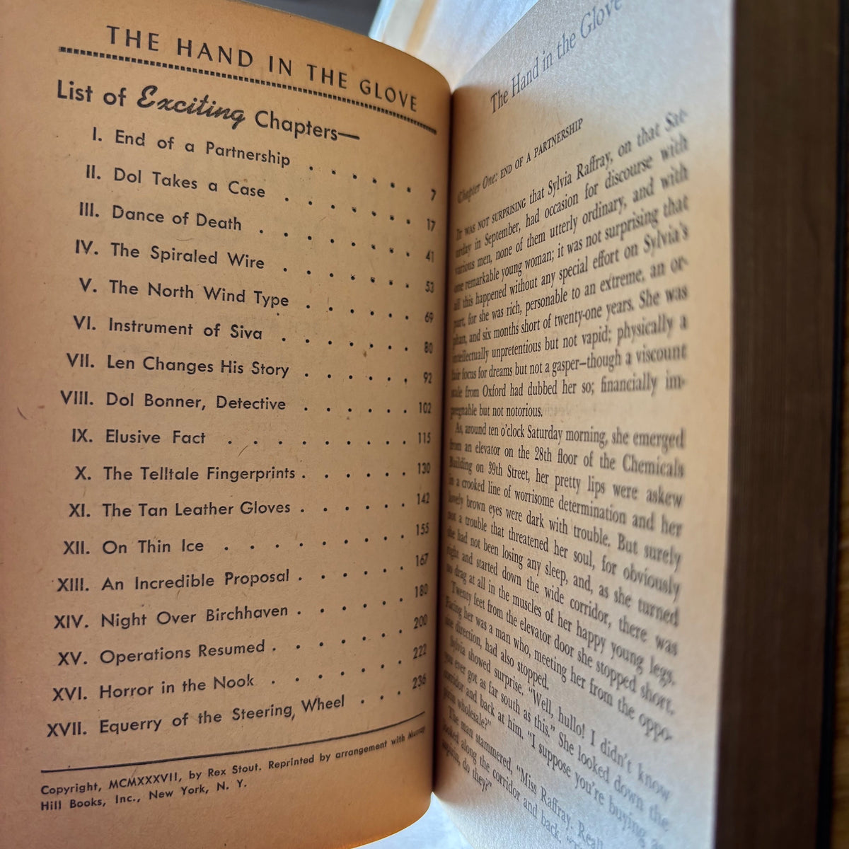 Rex Stout - The Hand in the Glove