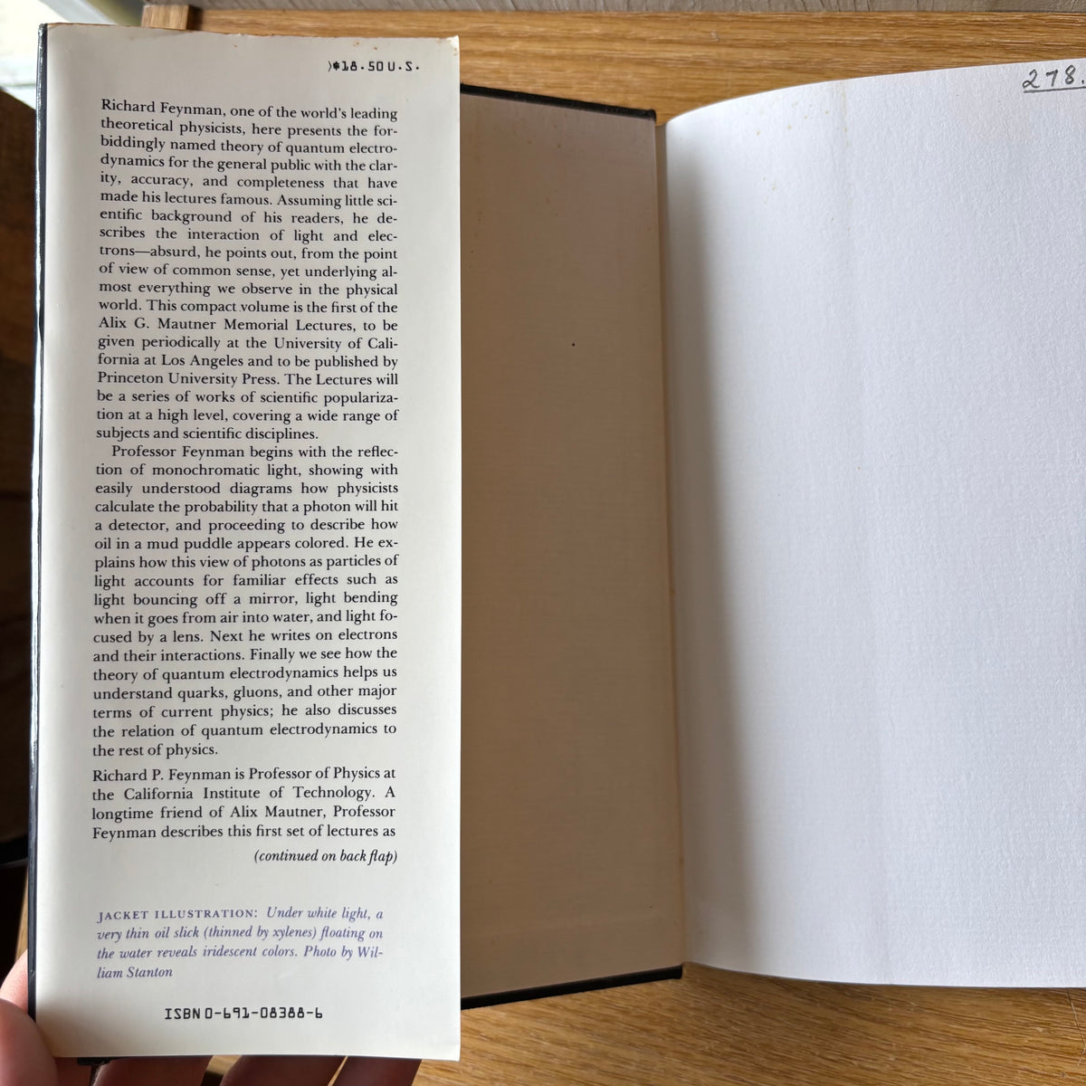Richard P. Feynman - QED: The Strange Theory of Light and Matter - First Edition