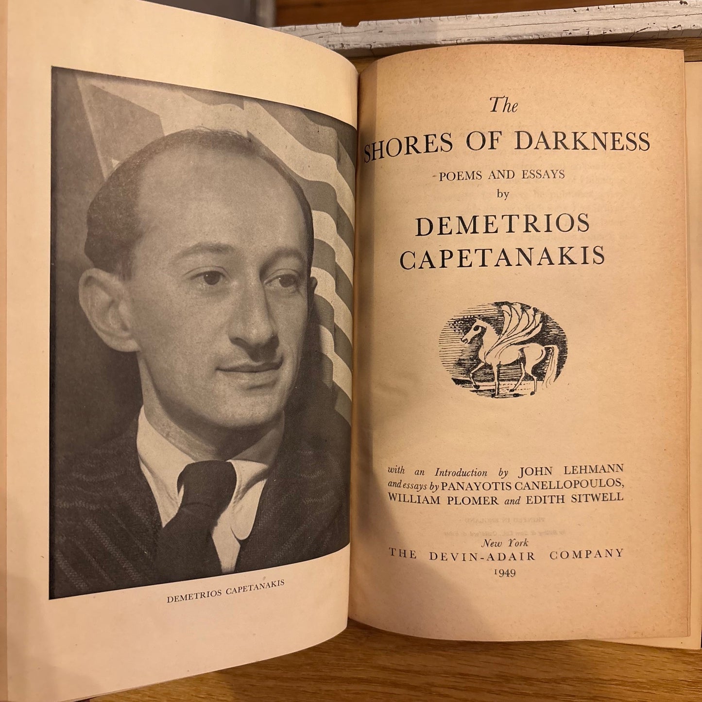Demetrios Capetanakis - The Shores of Darkness: Poems and Essays