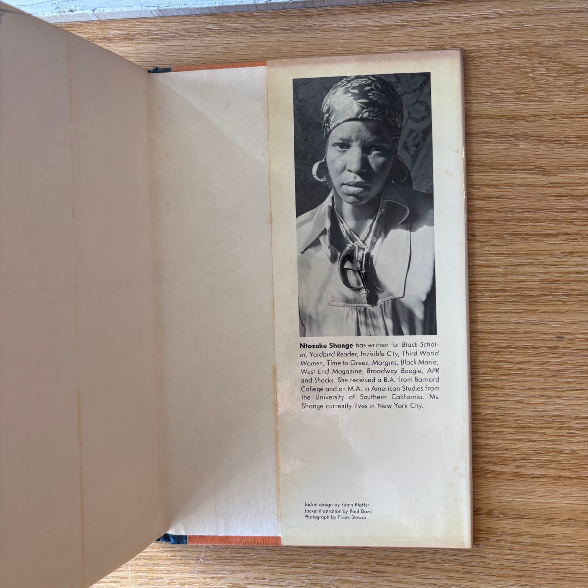 Ntozake Shange - For Colored Girls Who Have Considered Suicide / When the Rainbow is Enuf