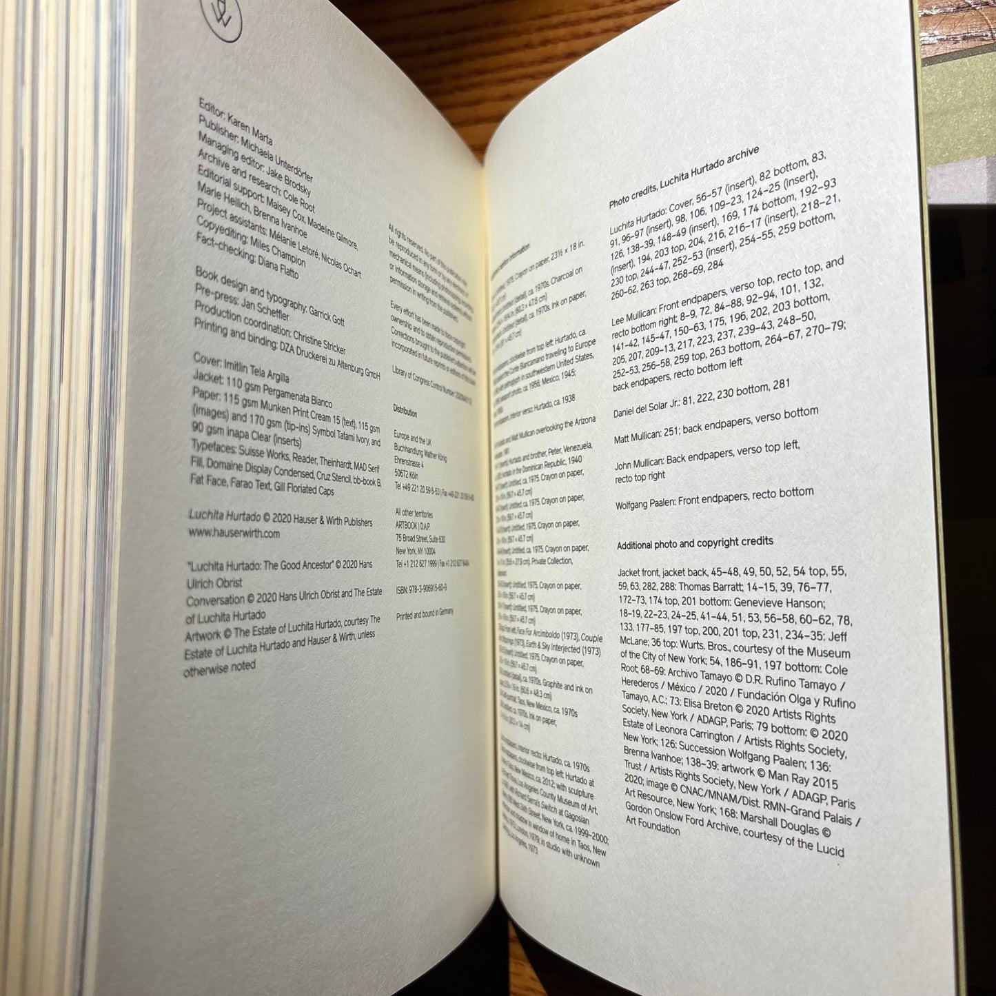 Hans Ulrich Obrist - Luchita Hurtado