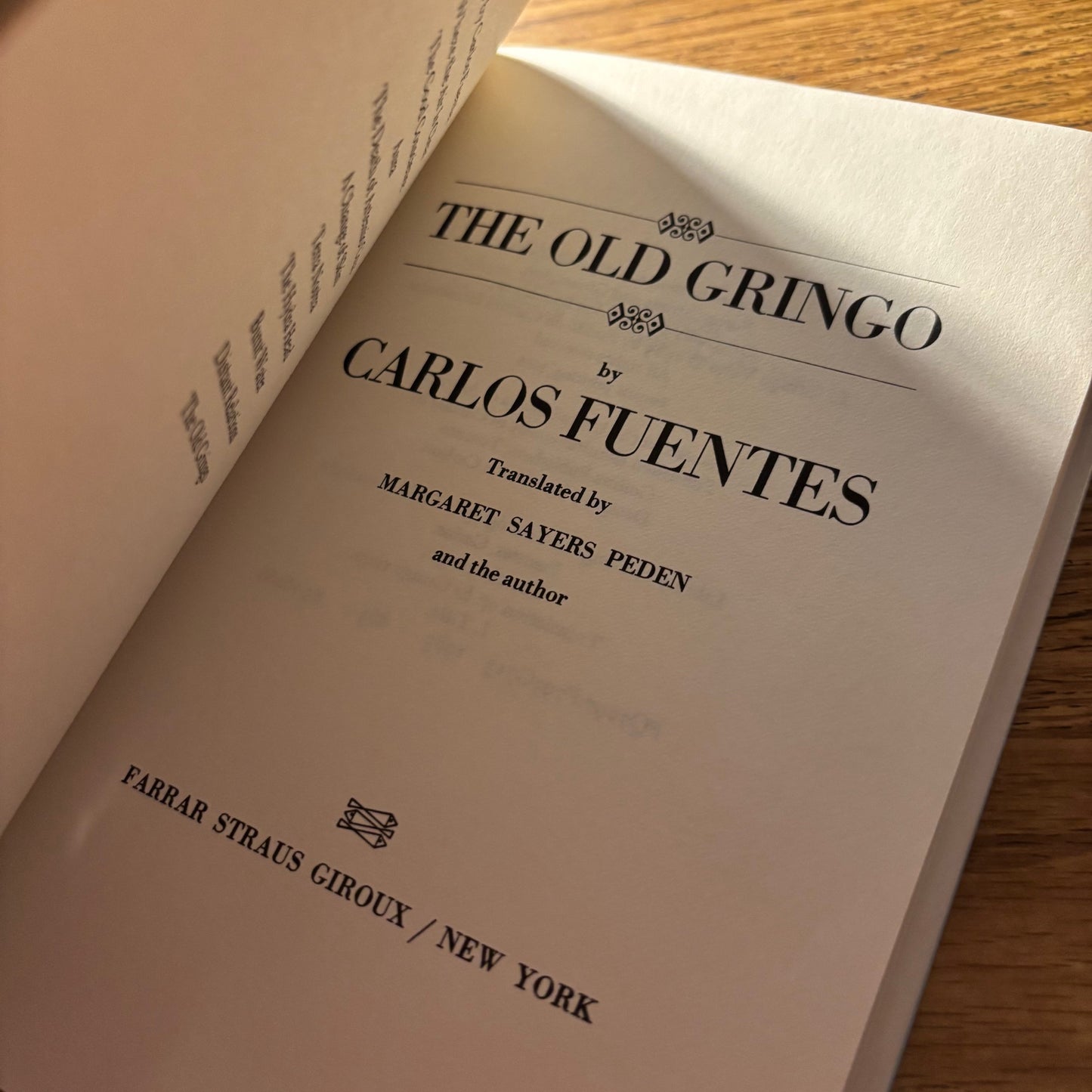 Carols Fuentes - The Old Gringo